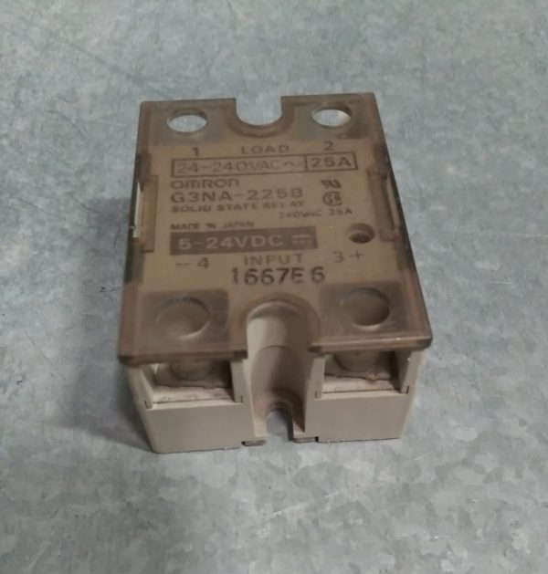 Relevador OMRON G3NA - 225 B